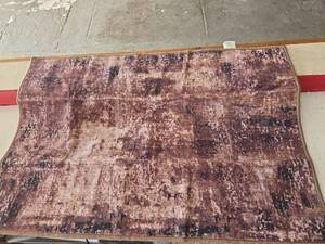 lot 504 image: 3FTx2FT Door Way Rug, Entry Rug for Indoors - Retail $0