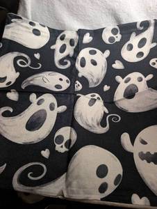 lot 1334 image: Halloween Ghost Print Pillow Cover 18x18