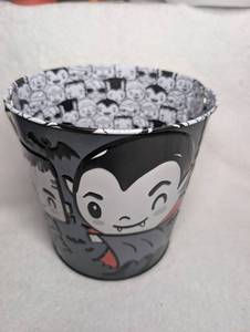 lot 1339 image: Halloween Monster Characters Metal Tin Bucket with Handle