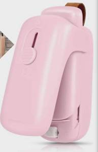 lot 1372 image: Pink Mini Bag Sealer with Cutter