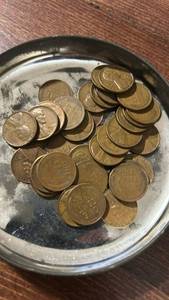 lot 60607 image: Lincoln Wheat Penny Lot - Approximately 35 Coins