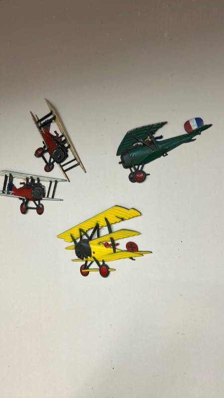 lot 722 image: RARE Complete WWI Era Biplane Model Collection