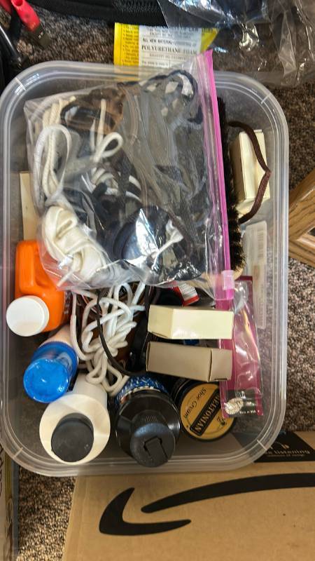 lot 765 image: Mixed Shoe Care Kit with Polish and Accessories