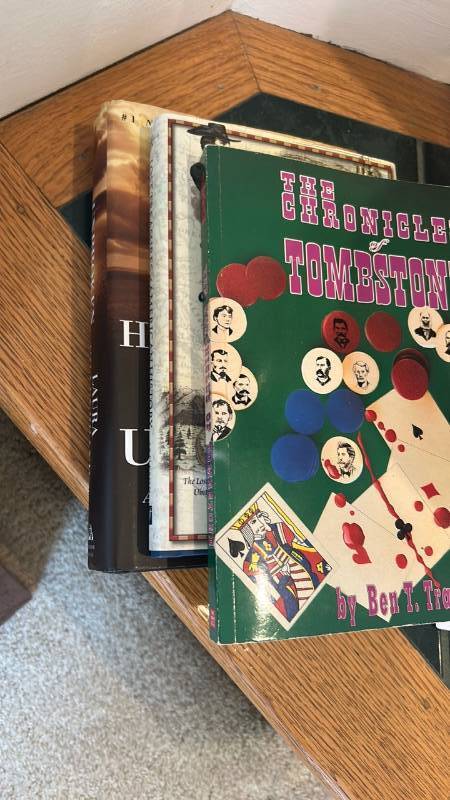 lot 879 image: Lost Treasures Board Game Collection with Poker Chips