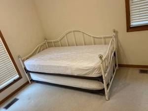 lot 220 image: White Metal Twin Daybed with Trundle and Mattresses