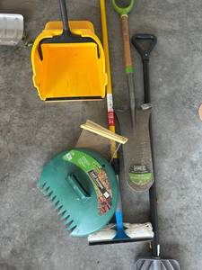lot 223 image: Ames Garden & Yard Tool Set with Accessories