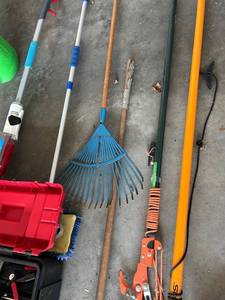 lot 228 image: Garden and Yard Tool Lot
