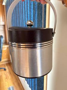 lot 239 image: Brushed Aluminum Ice Bucket with Faux Leather Lid and Carry Handle