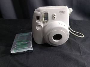 Fujifilm Instax Mini 8 Instant Camera White with Film Pack