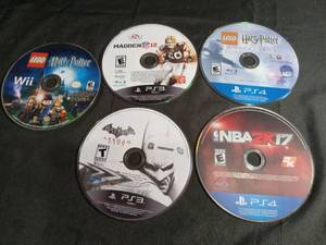 lot 5542 image: Gaming Disc Bundle - Sports and Action Games Collection
