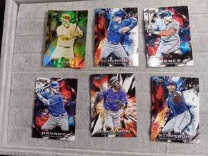 lot 5548 image: Topps Fire Baseball Trading Card Collection