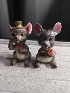 lot 5510 image: Ceramic Mouse Shaker Figurine Set with Floral Decorations