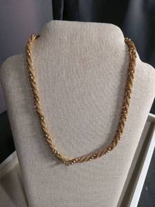 lot 50360 image: Gold-Tone Twisted Mesh Beaded Chain Necklace