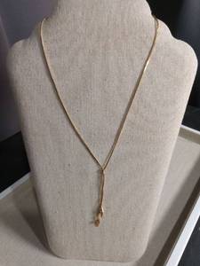 lot 50364 image: Gold-Tone Lariat Y-Necklace with Diamond-Shaped Crystal Pendants