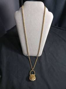lot 50380 image: Cloud Nine 2000s Baroque Rhinestone Purse Watch Pendant