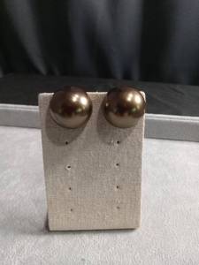 lot 50422 image: Large Bronze Pearl Clip-On Stud Earrings