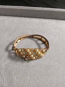 lot 50433 image: Gold-Tone Faux Pearl and Crystal Hinged Bangle Bracelet