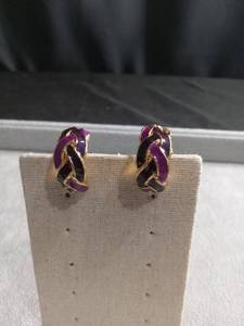 lot 50436 image: Purple Enamel Braided Hoop Clip-On Earrings