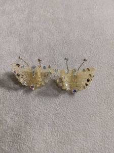 lot 50438 image: Crystal Butterfly Brooch Pin Set