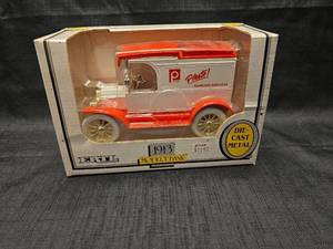 lot 50789 image: ERTL 1913 Model T Die-Cast Metal Coin Bank - Publix Presto Banking Services