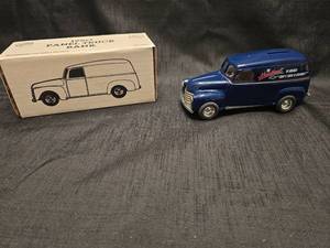 lot 50792 image: ERTL 1950 Chevrolet Panel Truck Die-Cast Coin Bank 125 Scale