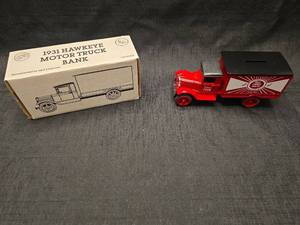 lot 50794 image: ERTL 1931 Hawkeye Motor Truck Die-Cast Coin Bank - Chases Cherry Mash