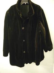 lot 50826 image: Black Faux Fur Swing Reversible Coat with Scalloped Hem size 2x