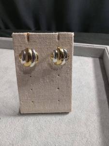 lot 6035 image: Two-Tone Gold and Silver Swirl Dome Stud Earrings