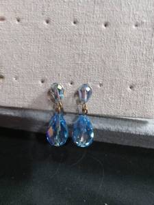 lot 6046 image: Blue Aurora Borealis Crystal Drop Clip-On Earrings