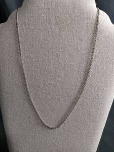 lot 6050 image: Silver Tone Curb Link Chain Necklace