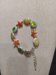 lot 6058 image: Ocean Theme Starfish and Seashell Link Bracelet