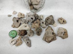 lot 62195 image: Jar of Stones and Hag Stones