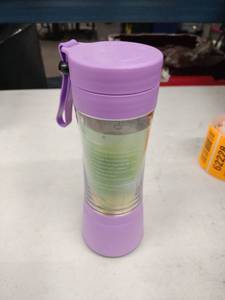 lot 62227 image: Portable Blender Cup,Electric USB Juicer Blender,Portable Juicer For Shakes and Smoothies, juice,380ml, Six Blades Great for Mixing,light purple
