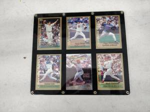 lot 62240 image: 6 Slot Sport Card Holder with Baseball Cards