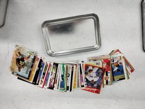 lot 62243 image: Lot of Miscellaneous Sports Cards