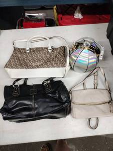 lot 62247 image: Set of 4 PursesHandbags