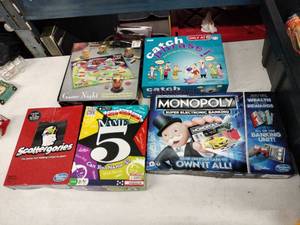 lot 62254 image: Set of 5 Games