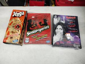 lot 62255 image: Set of 3 Games