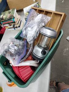 lot 62279 image: Miscellaneous Household Items