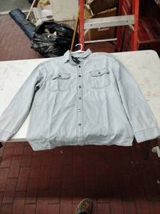 lot 59358 image: NovaMen Light Wash Denim Woven Top - L