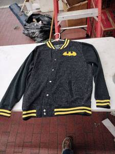 lot 59371 image: DC Comics Batman varsity jacket - L