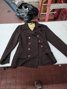 lot 59380 image: Ecru Vintage Brown Womens Suit Jacket