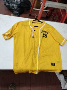 lot 59382 image: Los Angeles 23 baseball-style button-up shirt - L
