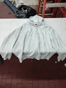 lot 59389 image: Forever 21 paisley hoodie in light blue - L