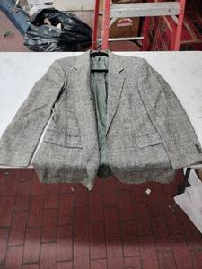 lot 59395 image: vintage grey plaid blazer Haggar Gallery