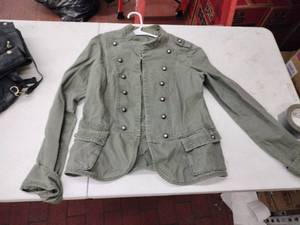 lot 59409 image: Wet Seal green blazer a with Metallic Buttons - L