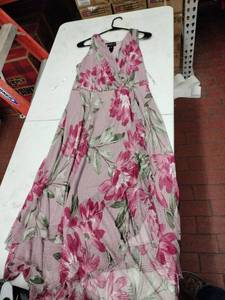 lot 59422 image: Alexa B Nites formal dress pink floral print