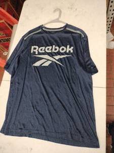lot 59425 image: navy blue Reebok graphic t-shirt -2XL