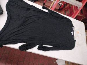 lot 59429 image: Time and Tru Black Quarter Sleeve Dress - XL