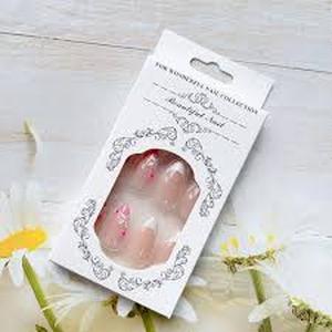 lot 18073 image: Press-On Nails Set of 3
